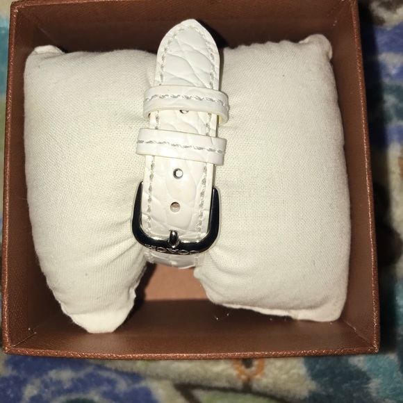 Women’s Coach watch - Picture 5 of 8